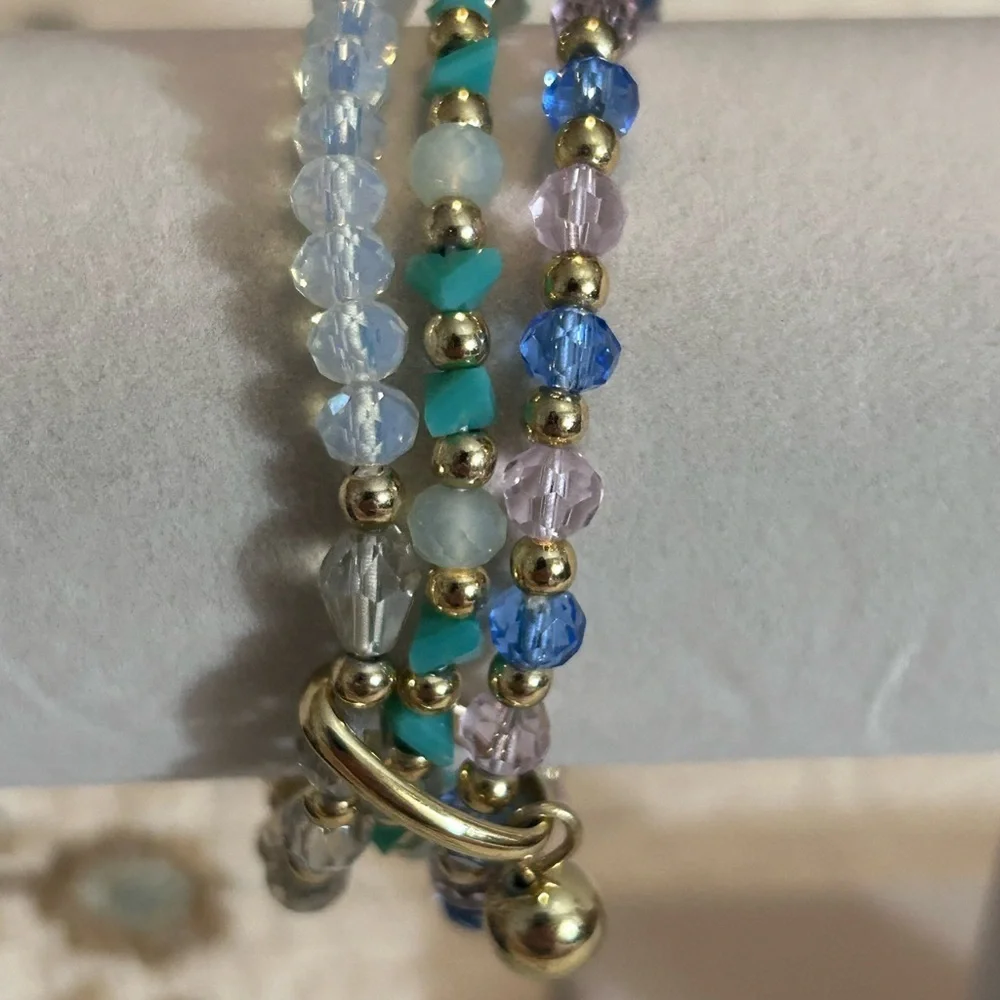 Vintage Wire Wrapped Turquoise and Crystal Beaded Bracelet Set